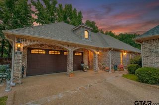 110 Timber Creek Ct, Lindale, TX 75771