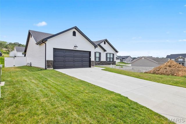 1542 Louisiana Drive, Herculaneum, MO 63048