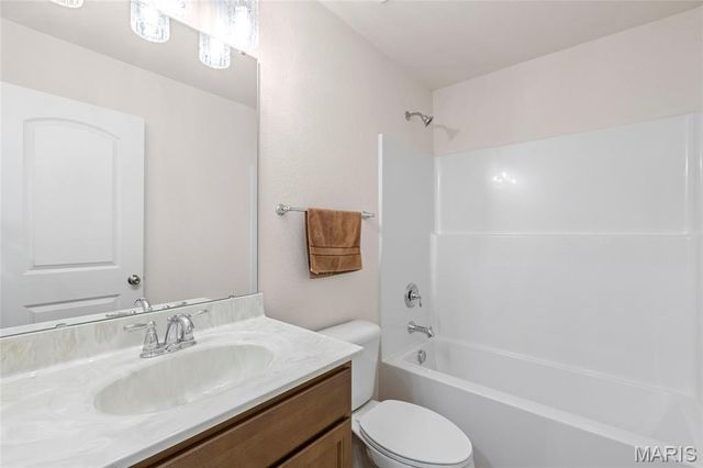 1542 Louisiana Drive, Herculaneum, MO 63048