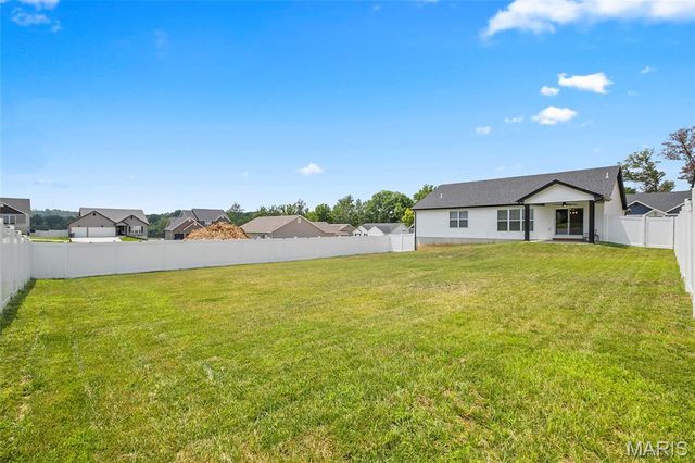 1542 Louisiana Drive, Herculaneum, MO 63048