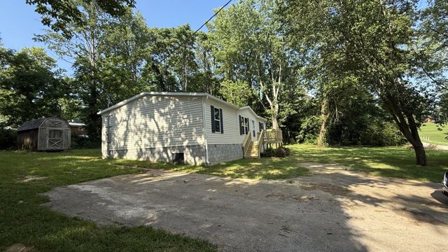 614 Burgess St, Livingston, TN 38570