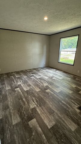 614 Burgess St, Livingston, TN 38570