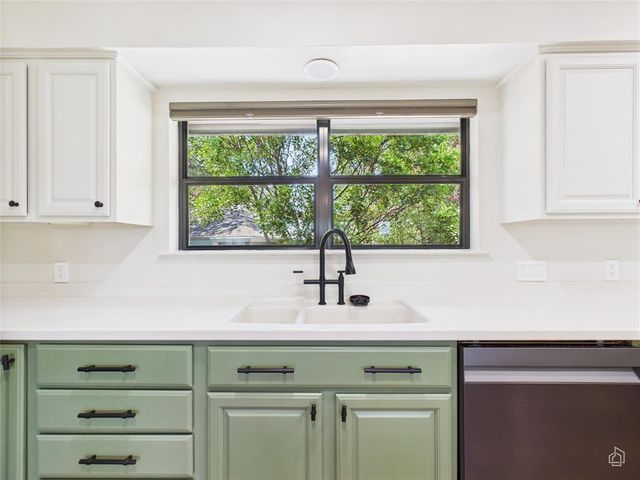 6401 Cascada DR, Austin, TX 78750