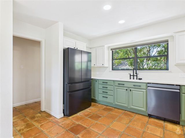 6401 Cascada DR, Austin, TX 78750