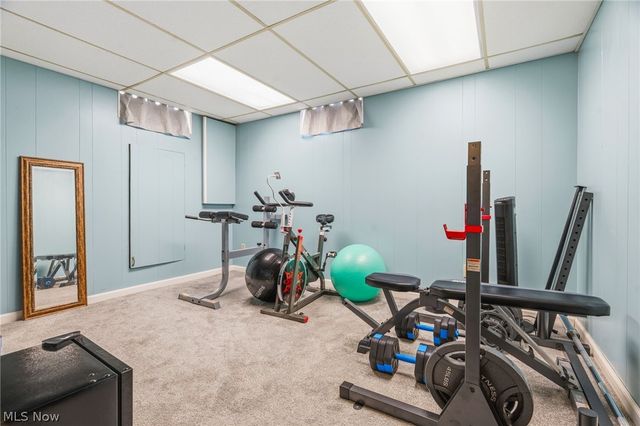 2221 Schneider Street NW, North Canton, OH 44720