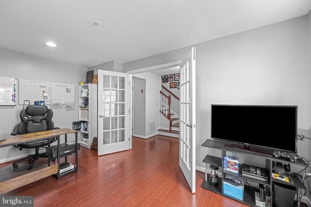 24 CHAMBERLAIN CT, Glen Mills, PA 19342