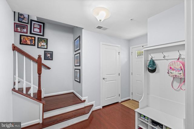 24 CHAMBERLAIN CT, Glen Mills, PA 19342