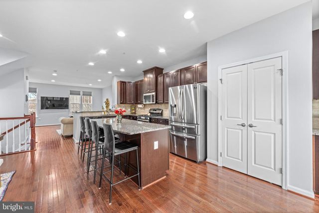 24 CHAMBERLAIN CT, Glen Mills, PA 19342