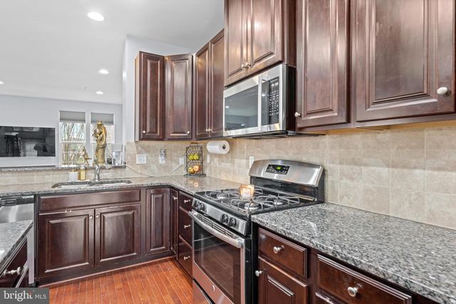 24 CHAMBERLAIN CT, Glen Mills, PA 19342