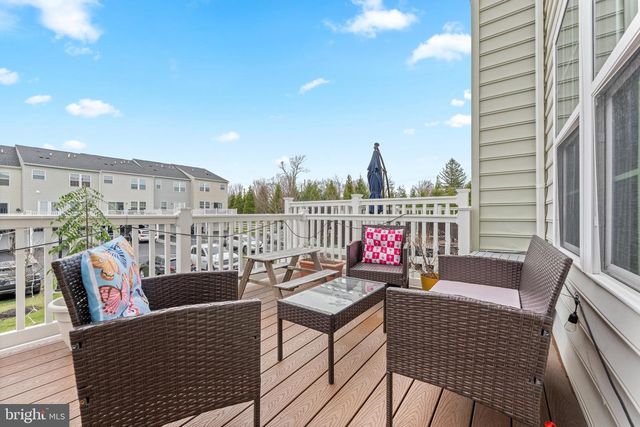 24 CHAMBERLAIN CT, Glen Mills, PA 19342
