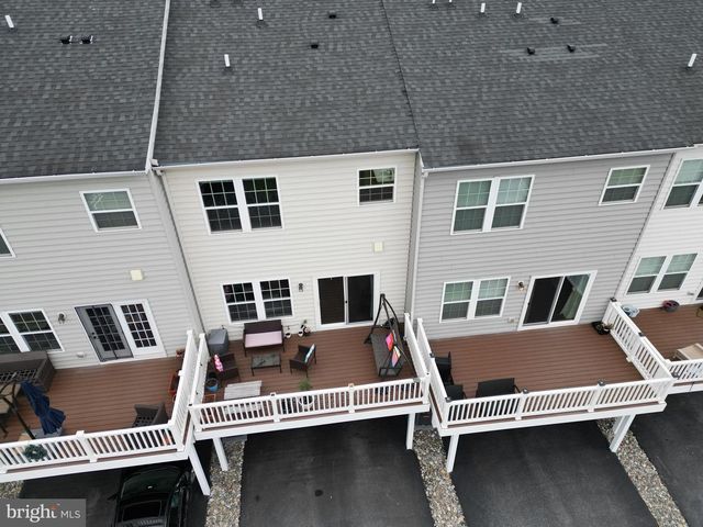 24 CHAMBERLAIN CT, Glen Mills, PA 19342