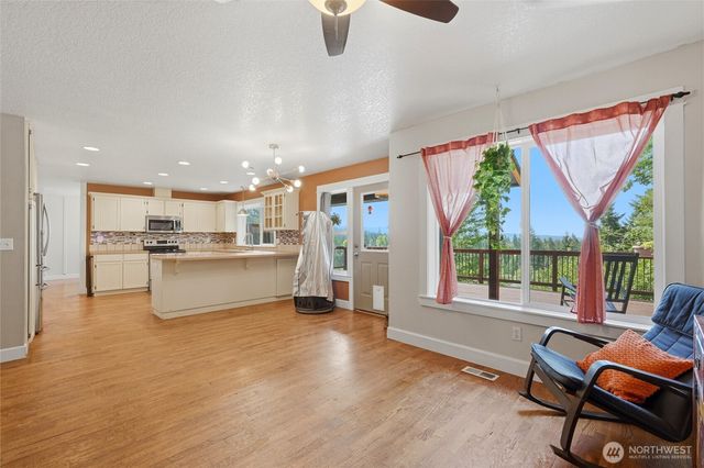 21013 NE 273rd Street, Battle Ground, WA 98604