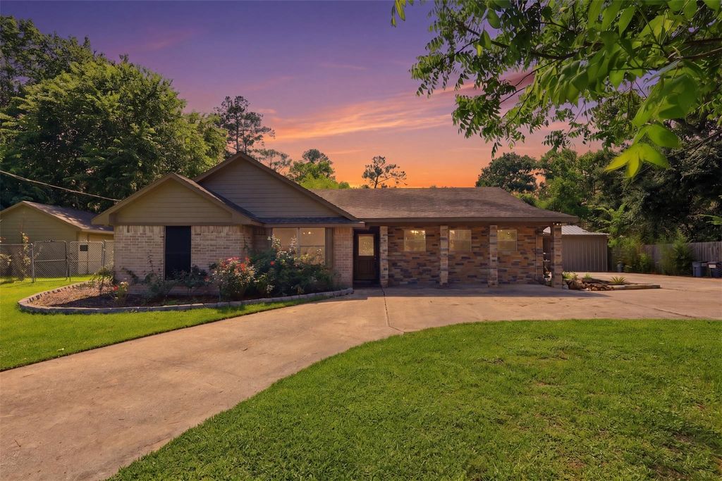 30211 Rickett Lane, Magnolia, TX 77355