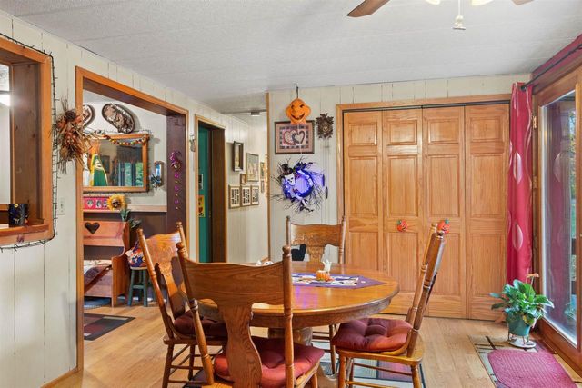 1073 W Queens Way, Nekoosa, WI 54457