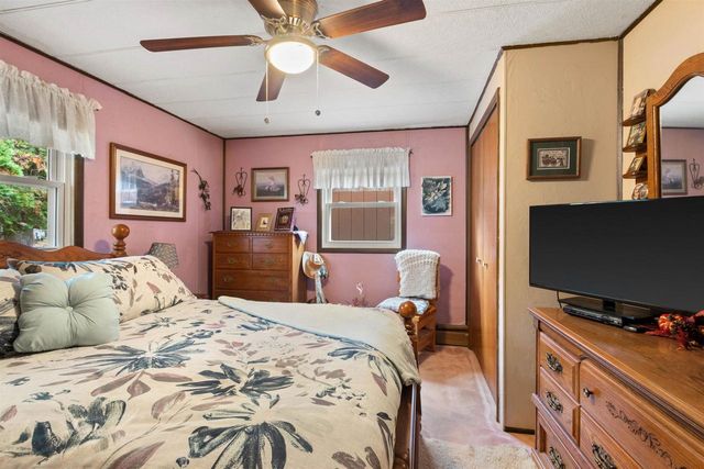 1073 W Queens Way, Nekoosa, WI 54457