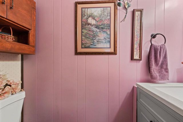 1073 W Queens Way, Nekoosa, WI 54457