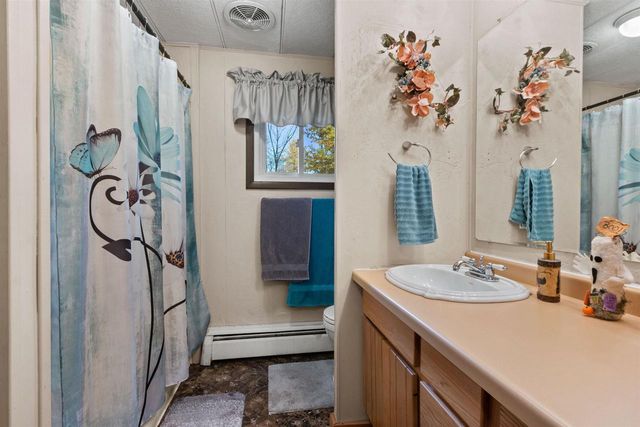 1073 W Queens Way, Nekoosa, WI 54457