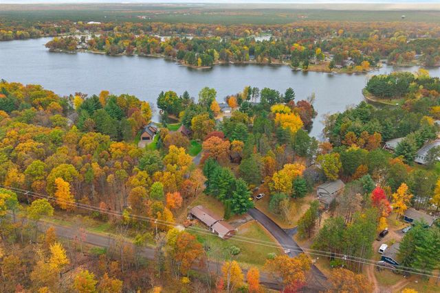 1073 W Queens Way, Nekoosa, WI 54457