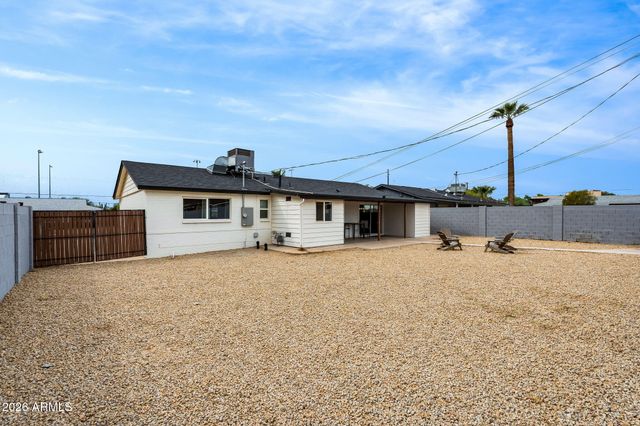 6614 E LATHAM Street, Scottsdale, AZ 85257