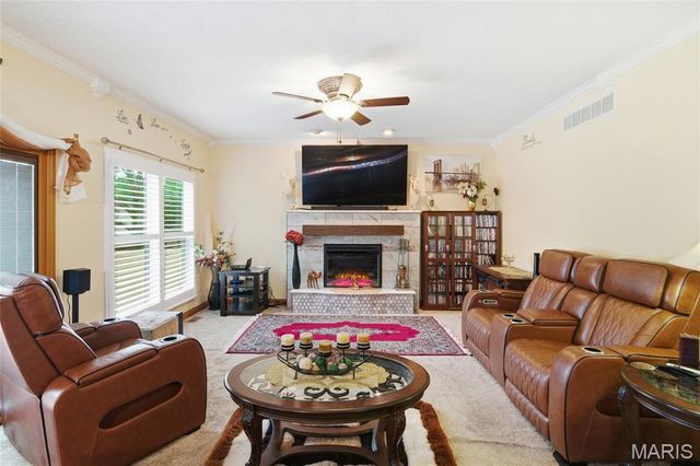 2349 Greenfield Drive, Belleville, IL 62221