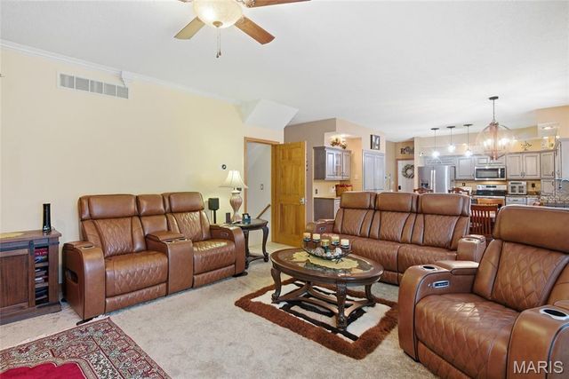 2349 Greenfield Drive, Belleville, IL 62221