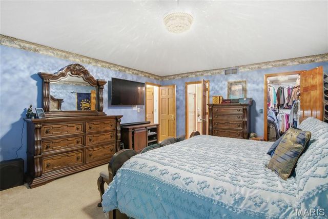 2349 Greenfield Drive, Belleville, IL 62221