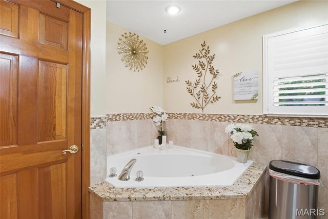 2349 Greenfield Drive, Belleville, IL 62221