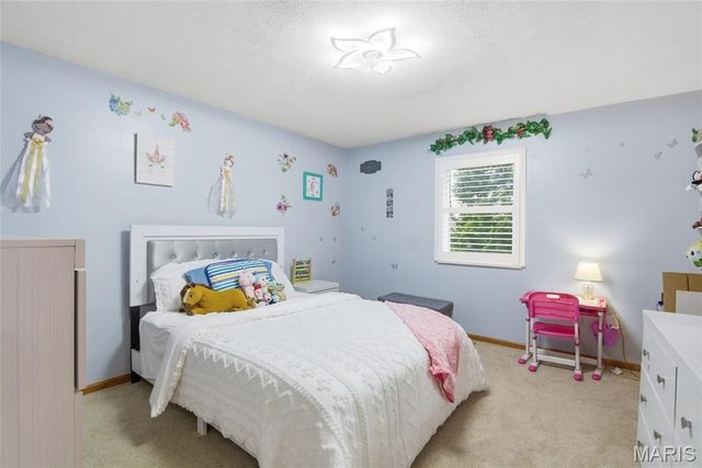 2349 Greenfield Drive, Belleville, IL 62221