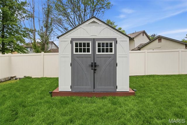 2349 Greenfield Drive, Belleville, IL 62221