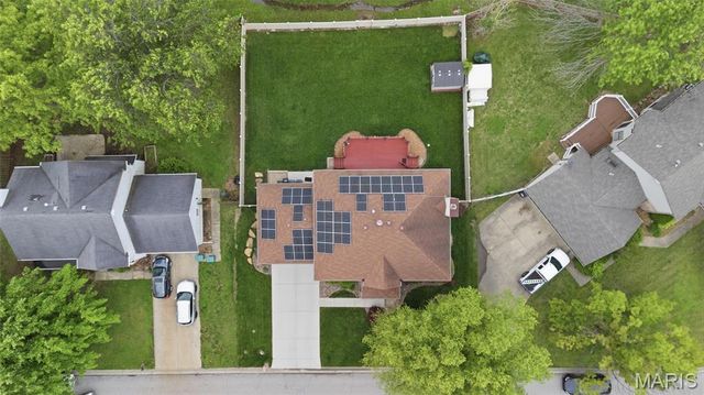 2349 Greenfield Drive, Belleville, IL 62221