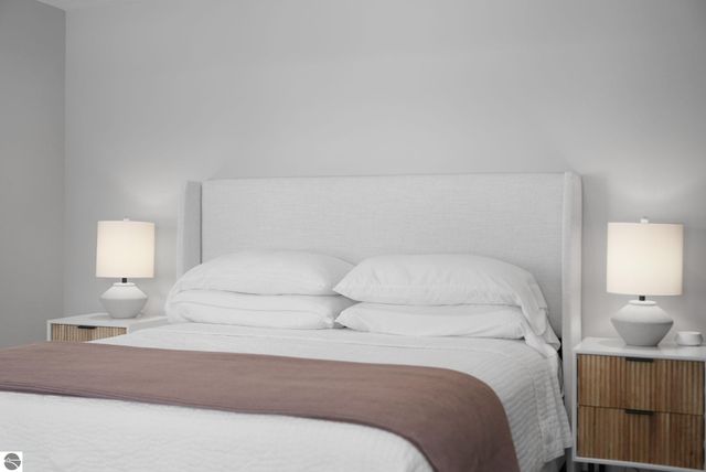 4771 Arbor Grove Drive, Traverse City, MI 49685