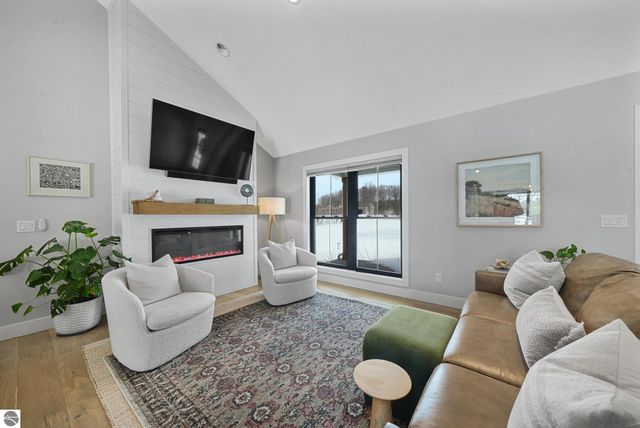 4771 Arbor Grove Drive, Traverse City, MI 49685