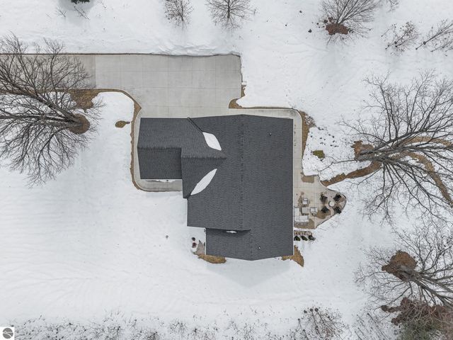 4771 Arbor Grove Drive, Traverse City, MI 49685