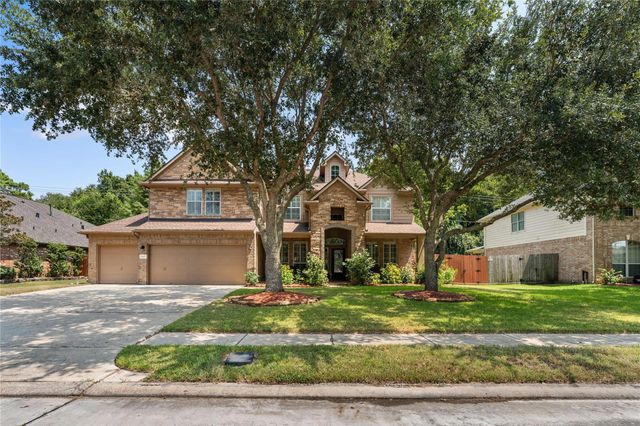 3007 Macoma Avenue, Pearland, TX 77581