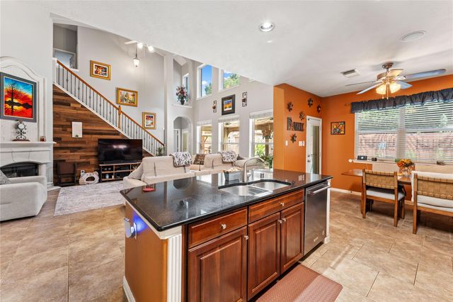3007 Macoma Avenue, Pearland, TX 77581