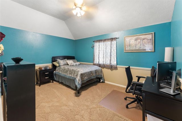3007 Macoma Avenue, Pearland, TX 77581