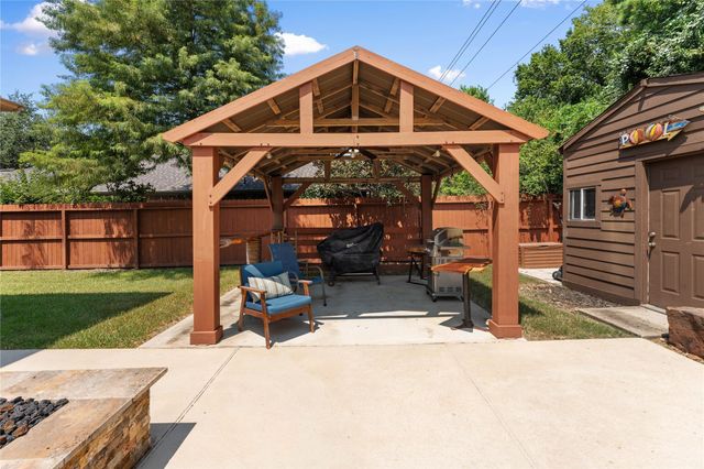 3007 Macoma Avenue, Pearland, TX 77581