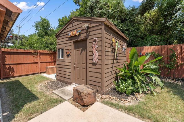 3007 Macoma Avenue, Pearland, TX 77581