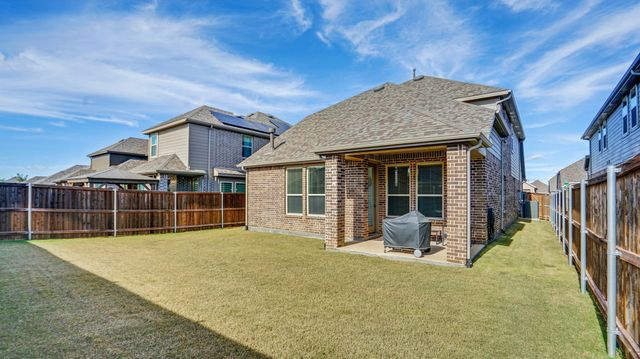 1916 Jumper Fields Drive, Aubrey, TX 76227