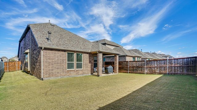 1916 Jumper Fields Drive, Aubrey, TX 76227
