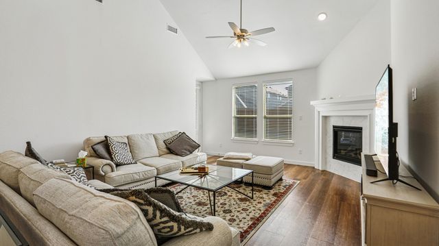 1916 Jumper Fields Drive, Aubrey, TX 76227