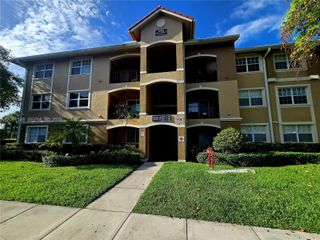 11600 SW 2nd Street 18104, Pembroke Pines, FL 33025