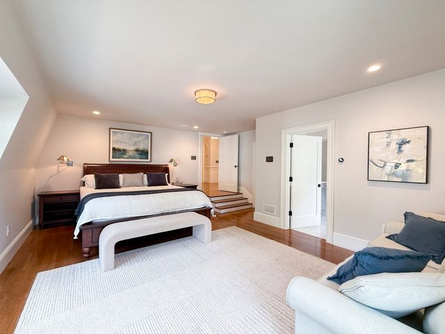 35 Willard St, Cambridge, MA 02138