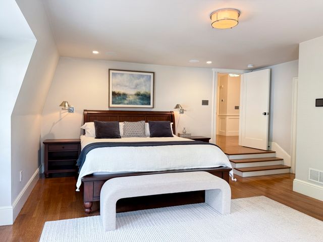 35 Willard St, Cambridge, MA 02138