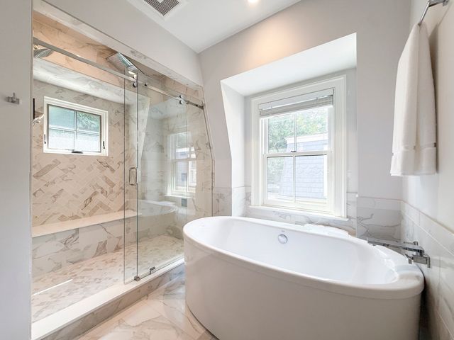35 Willard St, Cambridge, MA 02138