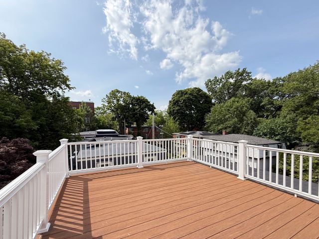 35 Willard St, Cambridge, MA 02138