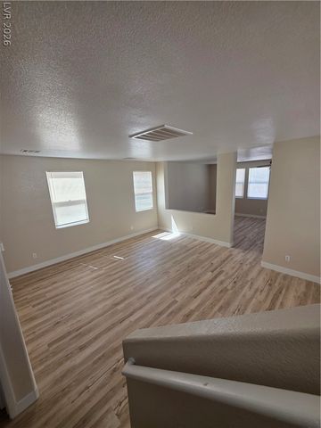 5032 Whistling Acres Avenue, Las Vegas, NV 89131