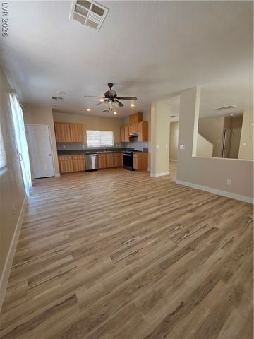 5032 Whistling Acres Avenue, Las Vegas, NV 89131