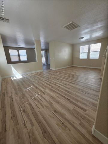 5032 Whistling Acres Avenue, Las Vegas, NV 89131