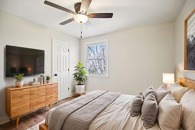 8132 Cloverland Dr, Nashville, TN 37211